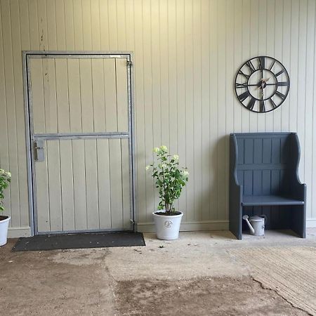 The Barn At Church Farm Chippenham  Exterior foto